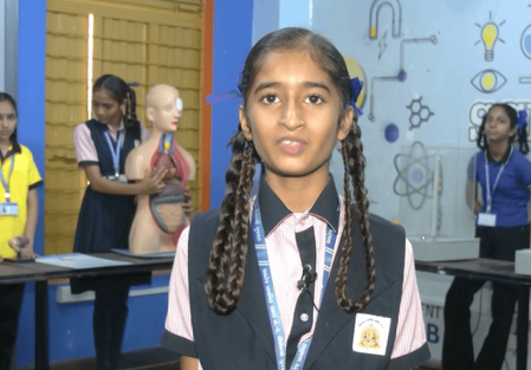 अहमदाबाद में आधुनिक सुविधाओं से लैस सरकारी स्कूल बने पहली पसंद, प्राइवेट स्कूल छोड़कर लिया एडमिशन