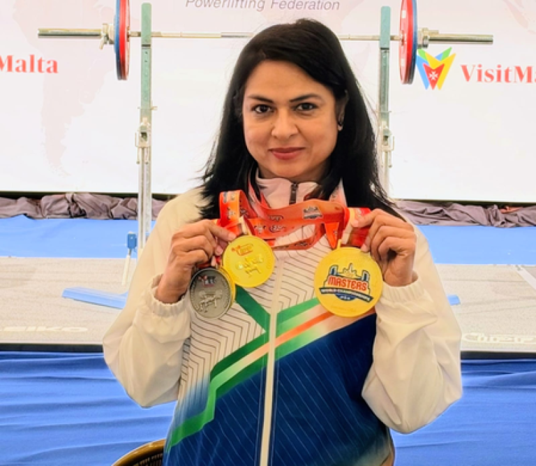 आईआरएस अधिकारी एकता बिश्नोई का वर्ल्ड मास्टर्स क्लासिक पावरलिफ्टिंग चैंपियनशिप में जलवा, जीते तीन गोल्ड मेडल