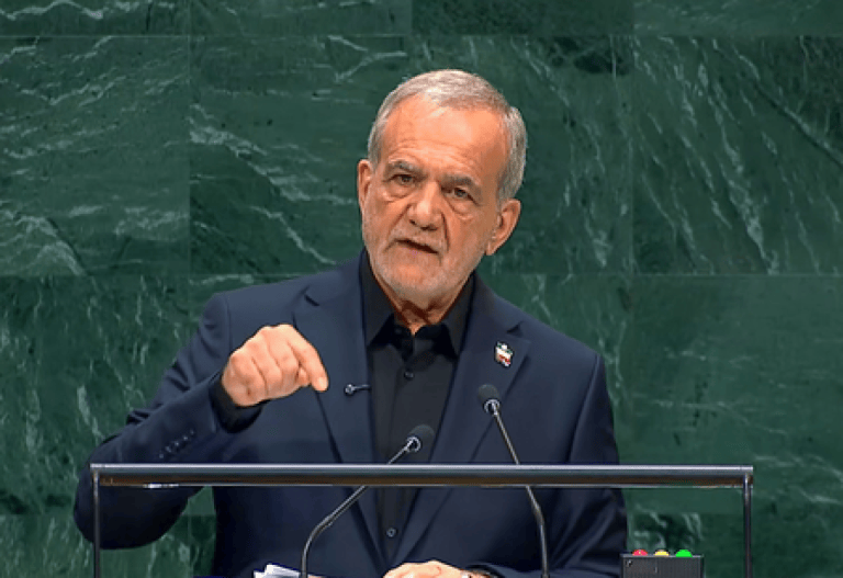 ईरान परमाणु हथियार नहीं बनाना चाहता, अमेरिका के सामने नहीं झुकेगा: राष्ट्रपति पेजेश्कियन