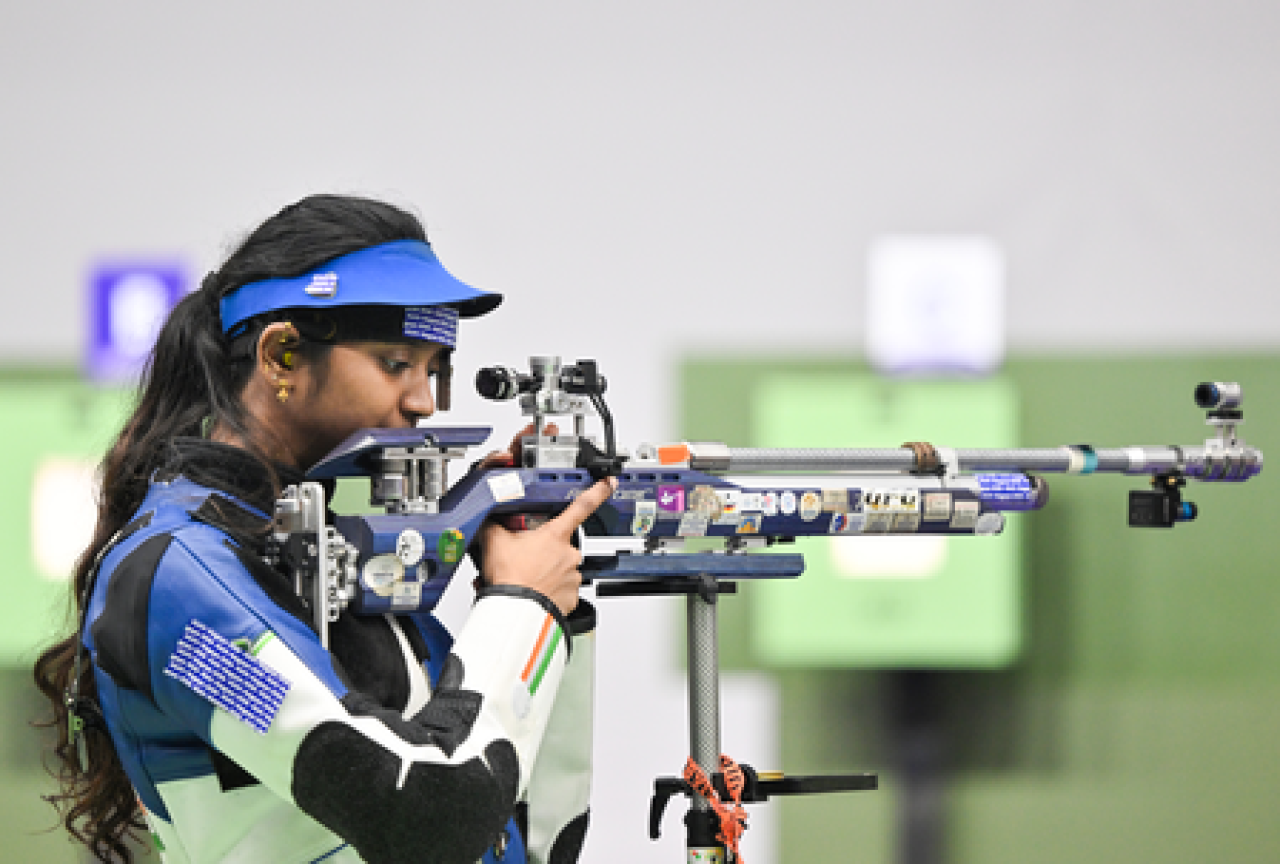 एशियन गेम्स में 2 सिल्वर मेडल के साथ बिखेरी चमक, एलावेनिल वलारिवन युवा निशानेबाजों के लिए बन चुकीं प्रेरणा