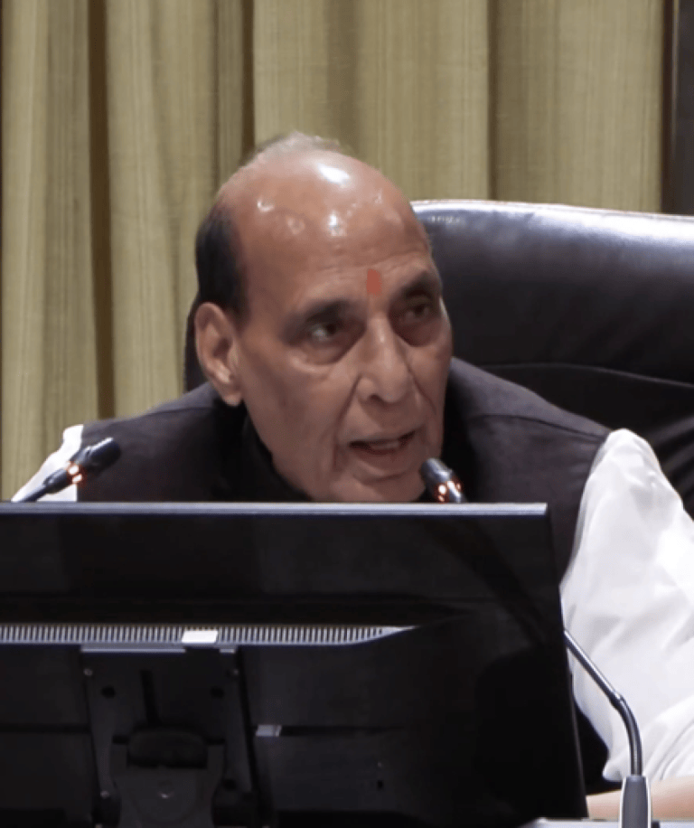 एशियाई खेलों में सैन्य खिलाड़ियों का अब तक का सर्वश्रेष्ठ प्रदर्शन, राजनाथ सिंह ने की मुलाकात
