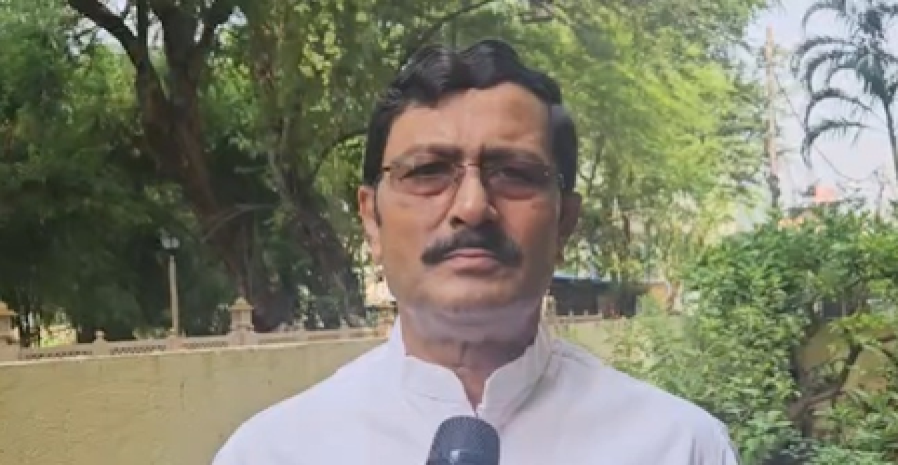 ‘कुछ पैसा देकर लोगों को सड़क पर उतारने से सत्ता परिवर्तन नहीं होता,’ प्रशांत भूषण के बयान पर बोले एनडीए नेता
