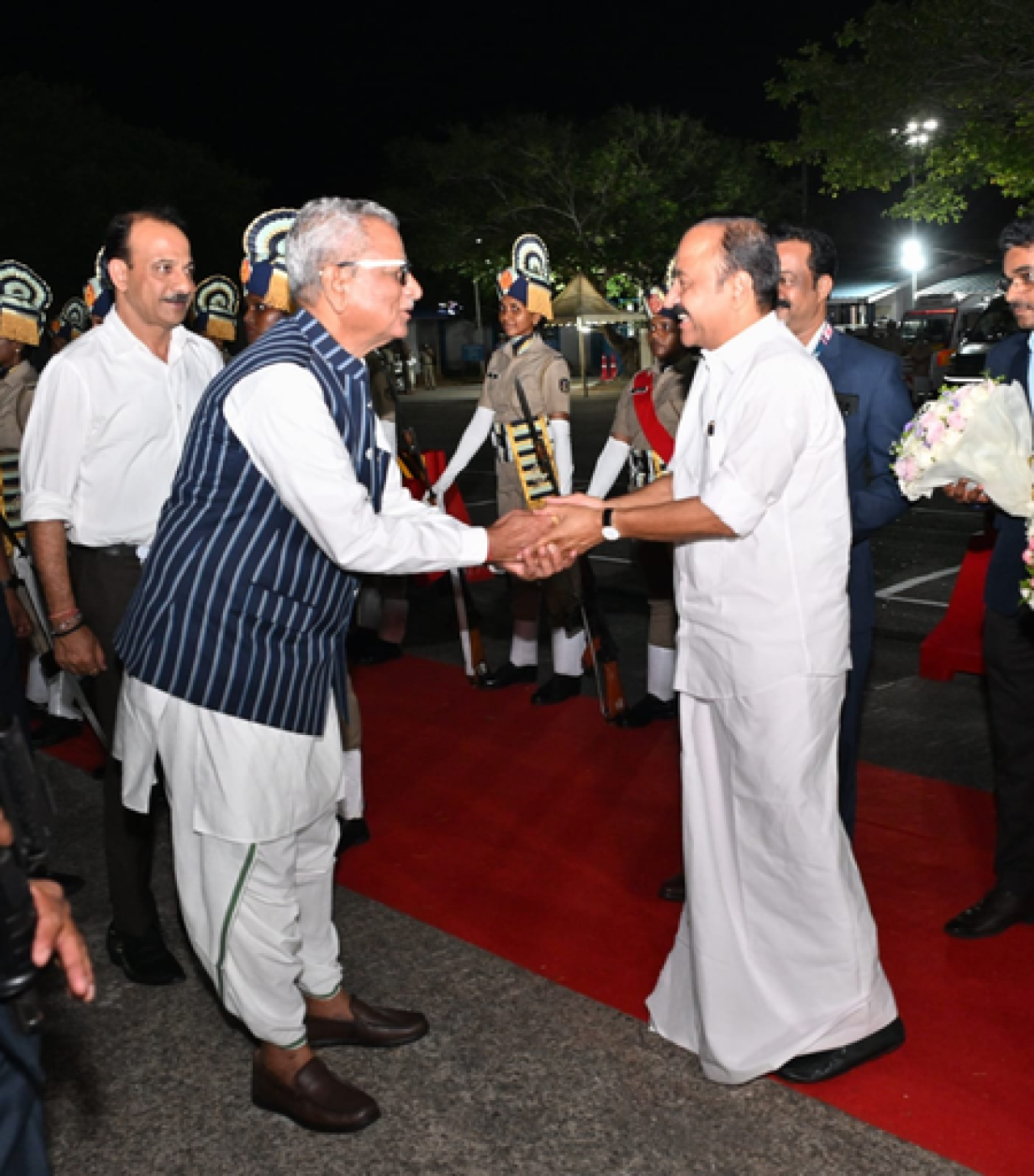 केरल पहुंचे ओम प्रकाश माथुर 23 अक्‍टूबर को Governor पद की लेंगे शपथ