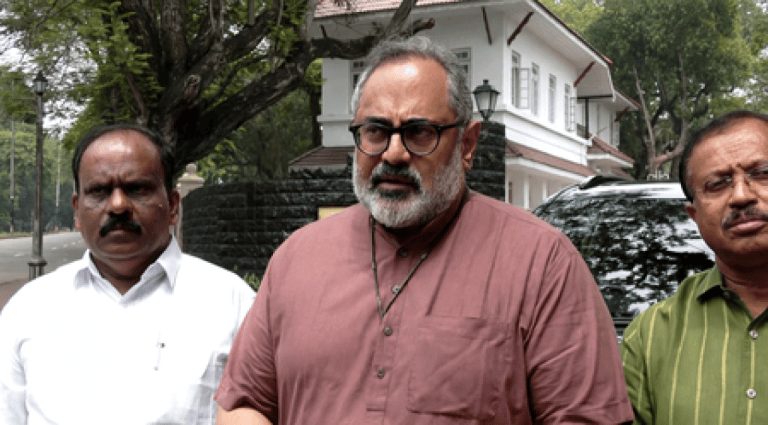 केरल : पीएससी विवाद को लेकर भाजपा का कांग्रेस सरकार पर हमला, गवर्नर से मिले राजीव चंद्रशेखर