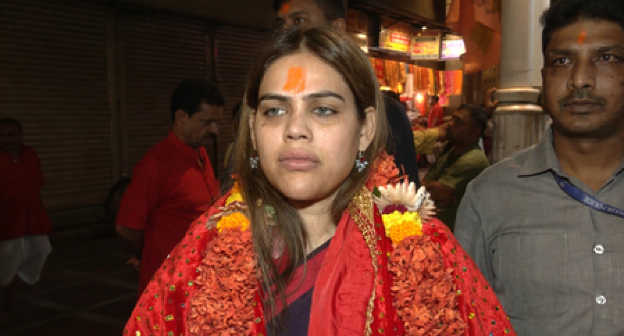 खड़गे के बयान पर भड़कीं नाजिया इलाही खान, देशभर में First Information Report  दर्ज करने की मांग