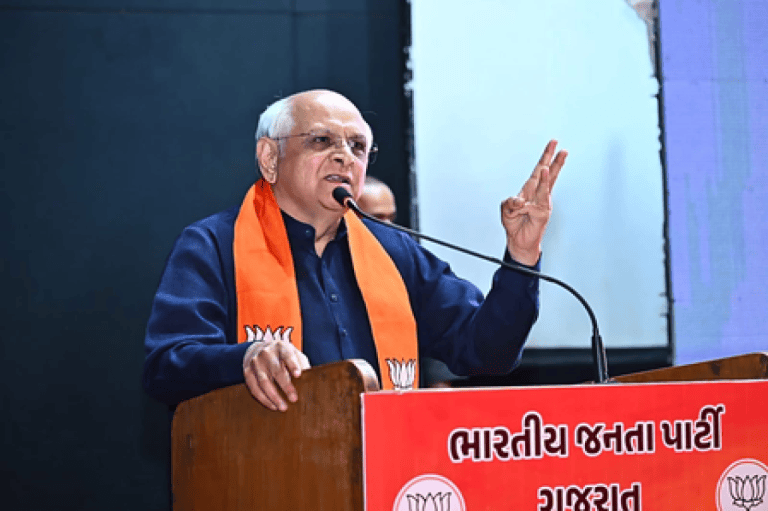 गुजरात के सीएम का भाजपा नेताओं को निर्देश, हर पात्र व्यक्ति तक कल्याणकारी योजनाओं की पहुंच करें सुनिश्चित