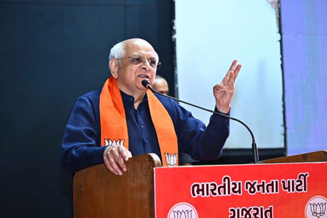 Gujarat के सीएम का भाजपा नेताओं को निर्देश, हर पात्र व्यक्ति तक कल्याणकारी योजनाओं की पहुंच करें सुनिश्चित