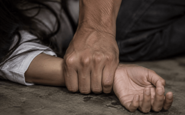गुजरात में महिला पर हमले और महाराष्ट्र में बोरवेल के दूषित पानी पर एनएचआरसी सख्त, सरकार से मांगी रिपोर्ट
