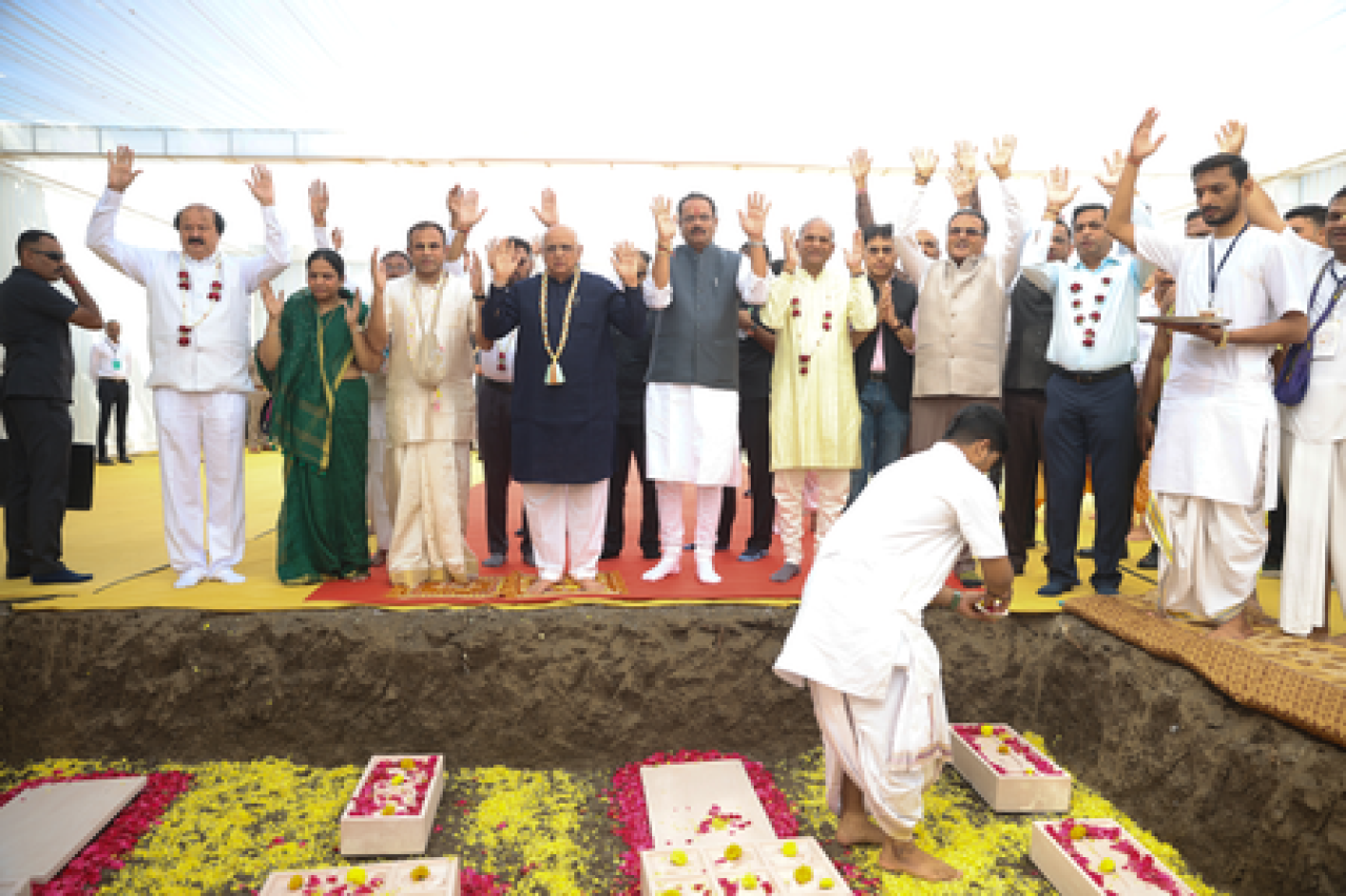 Gujarat: सूरत में बनेगा नया इस्कॉन मंदिर, Chief Minister ने सेवा और संस्कार पर दिया बल