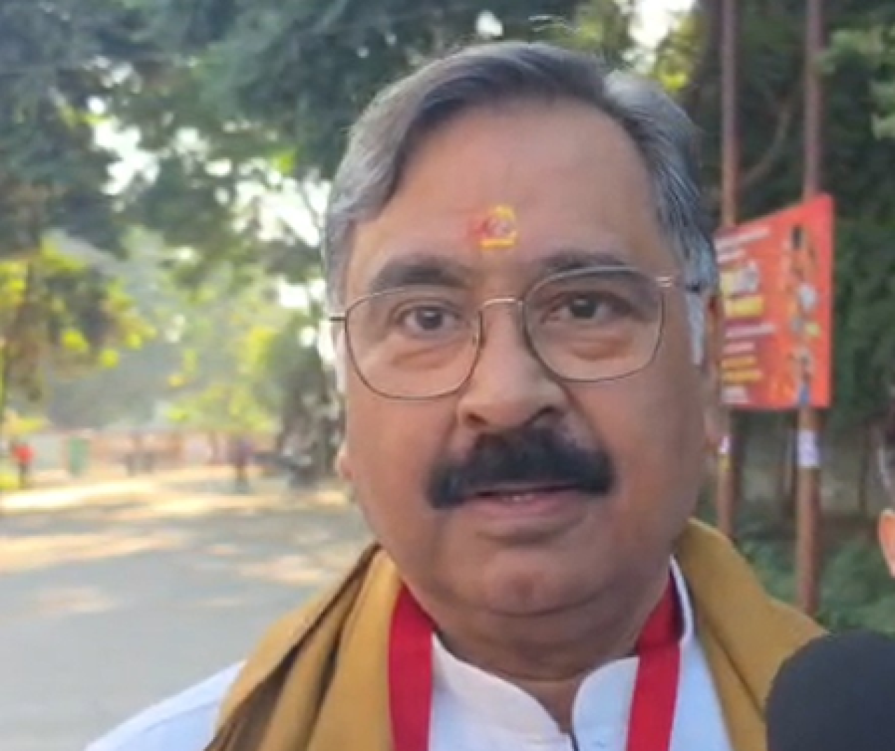 गोरखपुर-फैजाबाद शिक्षक निर्वाचन क्षेत्र में मतगणना जारी, सपा प्रत्याशी संजयन त्रिपाठी ने जताया जीत का भरोसा