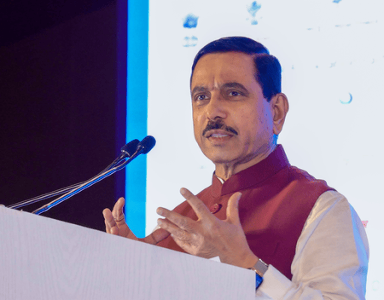 ग्रीन हाइड्रोजन में भारत बना दुनिया का अग्रणी देश, 9.5 अरब डॉलर के समझौते हुए: प्रल्हाद जोशी