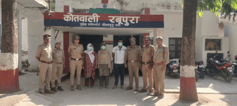 ग्रेटर नोएडा में 5 लोगों की मौत मामला: महेश की दो बहनें और बहनोई गिरफ्तार, वॉयस नोट से हुआ खुलासा