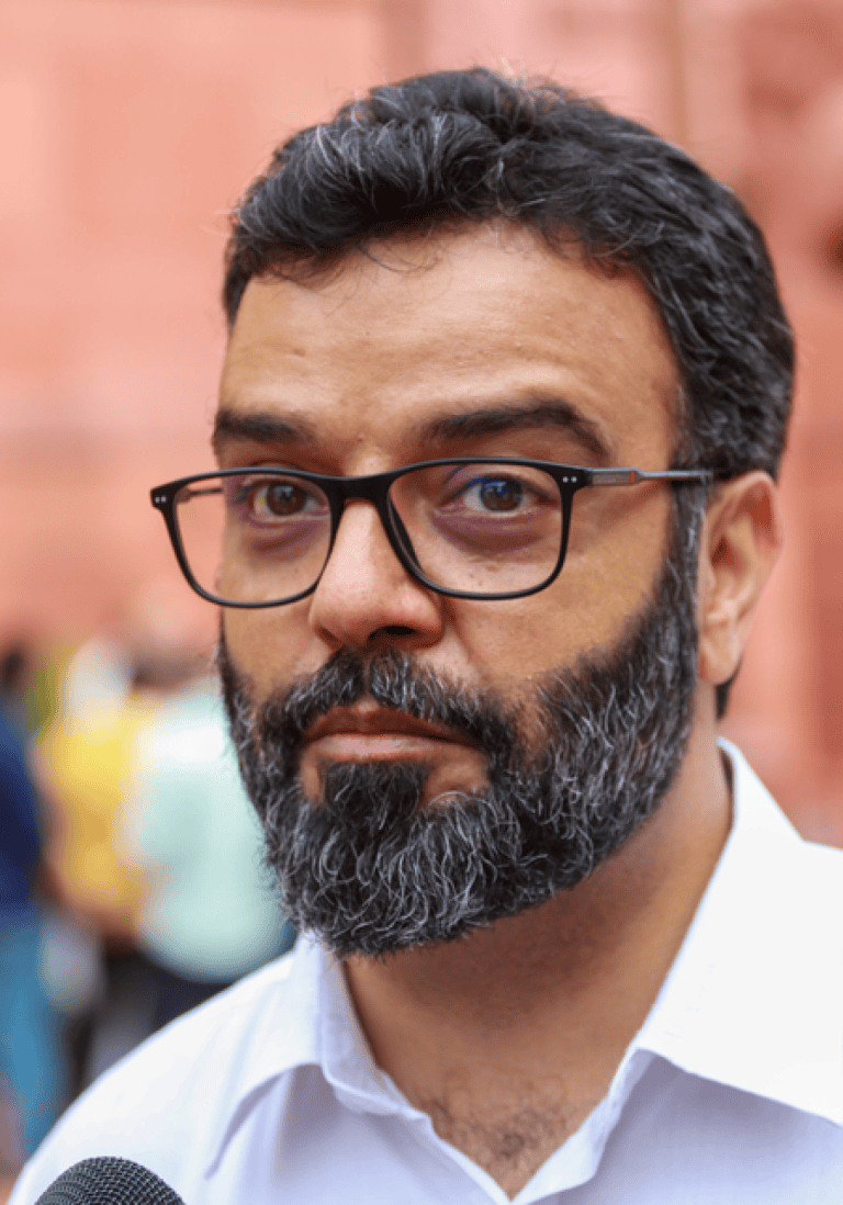 जम्मू-कश्मीर को अपनी जागीर समझता है अब्दुल्ला परिवार, जनता से किए वादे को पूरा नहीं किया : आगा रुहुल्लाह