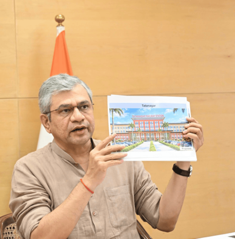 टाटानगर के रेल विकास को मिली नई रफ्तार, तीसरी-चौथी रेल लाइन और स्टेशन पुनर्विकास से बढ़ेगी क्षमता