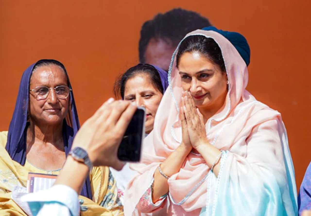 ड्रग्स के खिलाफ कार्रवाई छोड़ आवाज दबा रही Government, हरसिमरत कौर बादल का भगवंत मान पर निशाना