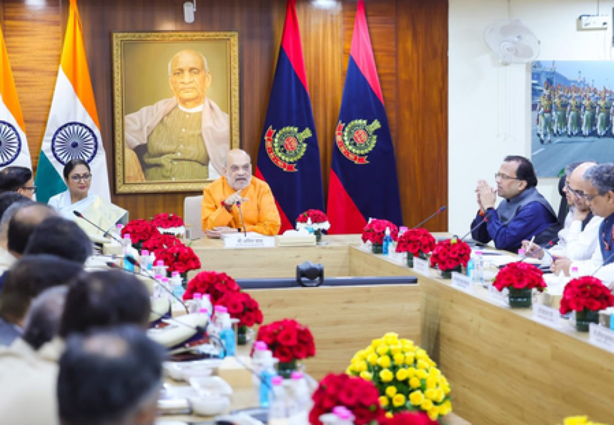 दिल्ली की कानून व्यवस्था पर गृह मंत्री सख्त, उपद्रवियों के खिलाफ कड़े कदम उठाने के निर्देश