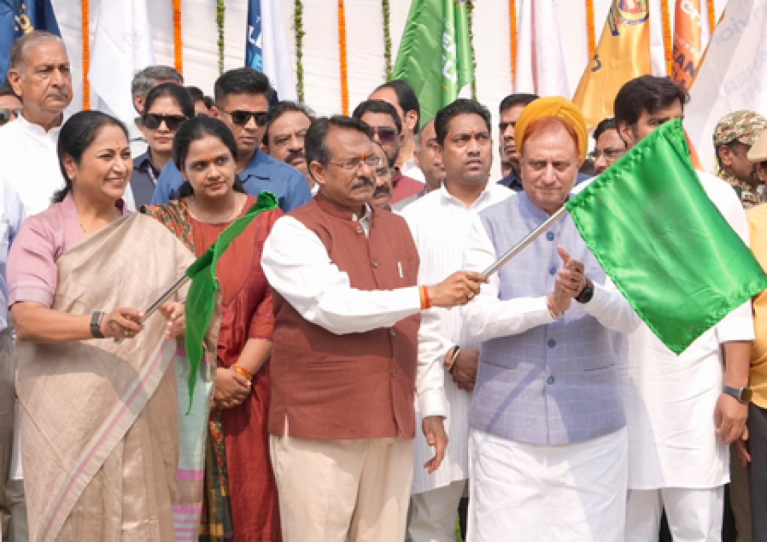 दिल्ली में कचरा प्रबंधन को लेकर बड़ा कदम, सीएम रेखा गुप्ता ने एफसीटीएस प्लांट का किया उद्घाटन