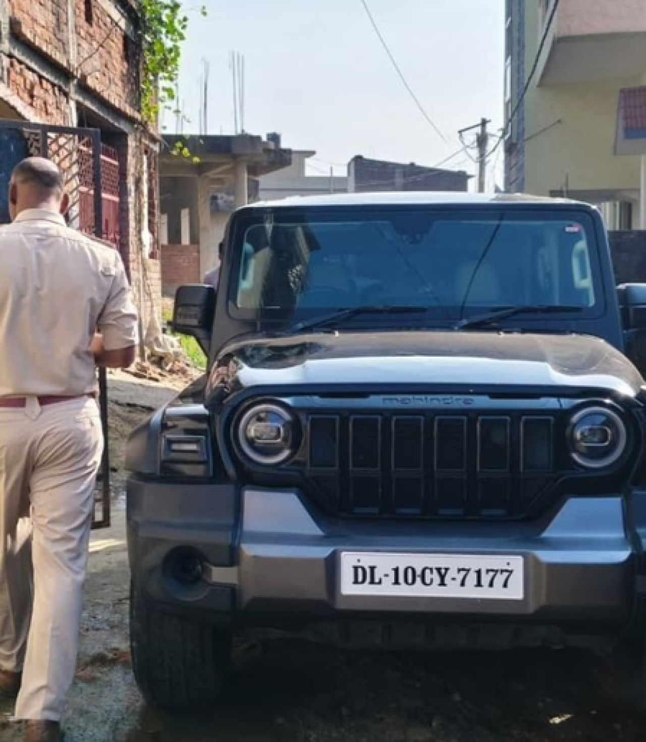 दिल्ली से गाड़ियां चुराकर Jharkhand में खपाने वाले गिरोह का भंडाफोड़, दो थार और चार बाइक बरामद