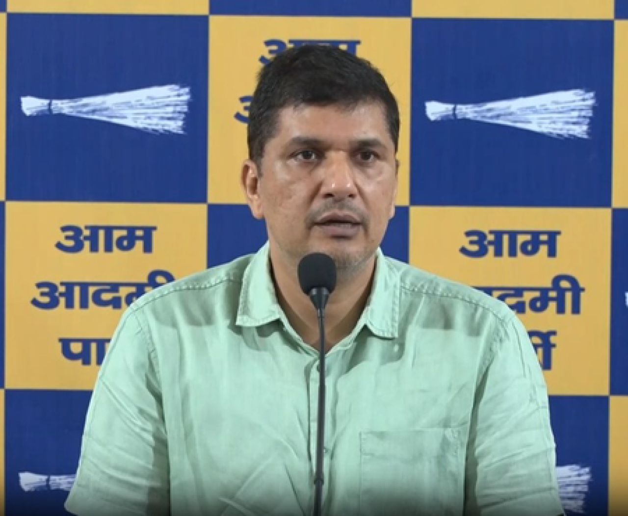 दोसांझ के दिल्ली कॉन्सर्ट पर रोक पर बोले सौरभ भारद्वाज- पंजाबियों से इतनी नफरत क्यों?