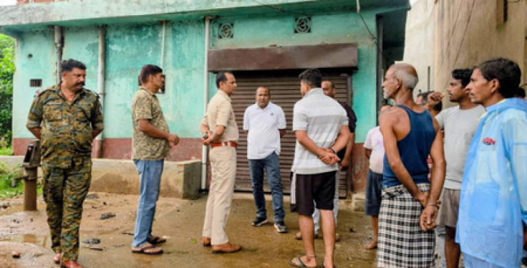 धनबाद में पुजारी की हत्या, घर में मिला शव, गला घोंटने और चाकू से वार के निशान