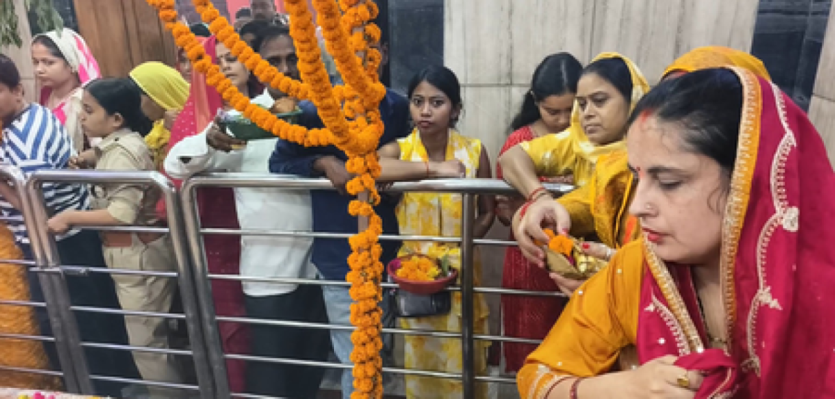 नवरात्र : मां अलोप शंकरी के दरबार में श्रद्धालुओं का जनसैलाब, भोर से ही दर्शन पूजन जारी