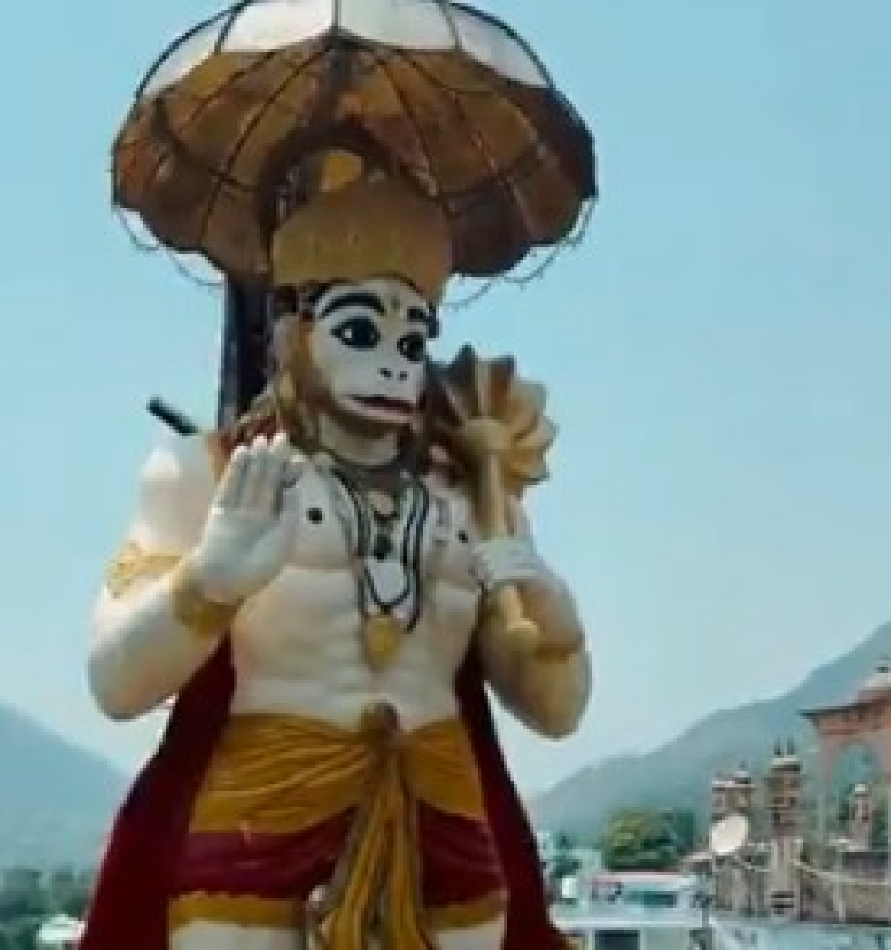 नैनीताल घूमने जा रहे हैं तो जरूर जाएं नौकुचियाताल के इस चमत्कारी ‘भक्ति धाम’, मिलती है मानसिक शांति