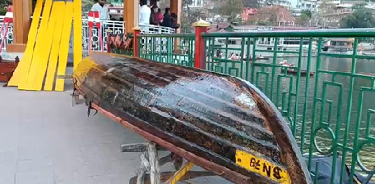 नैनीताल में सर्दियों के पर्यटन सीजन की तैयारी तेज, नैनी झील में नावों की मरम्मत शुरू: नरेंद्र सिंह चौहान