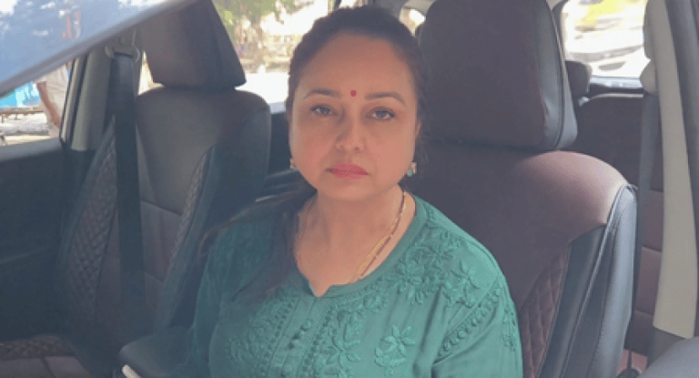 पटना पहुंचकर भावुक हुईं रोहिणी आचार्य, बोलीं- पापा-मम्मी के पास आई हूं