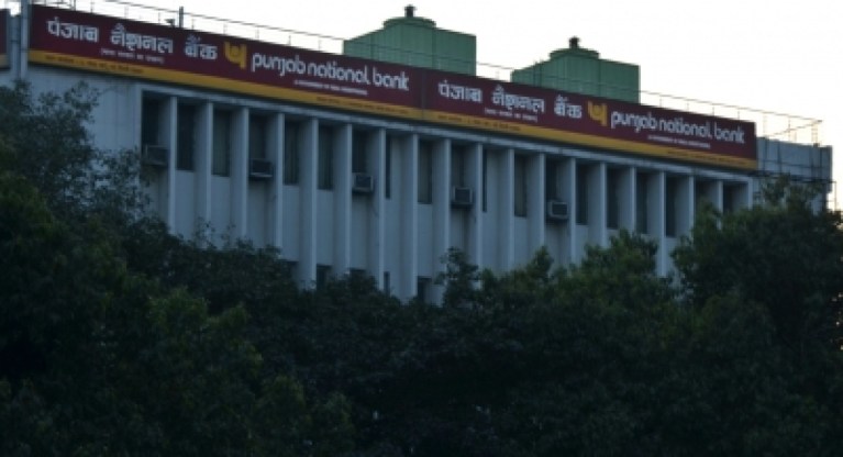 पीएनबी ने ग्राहकों को एआई वॉयस क्लोनिंग और डीपफेक धोखाधड़ी से सावधान किया