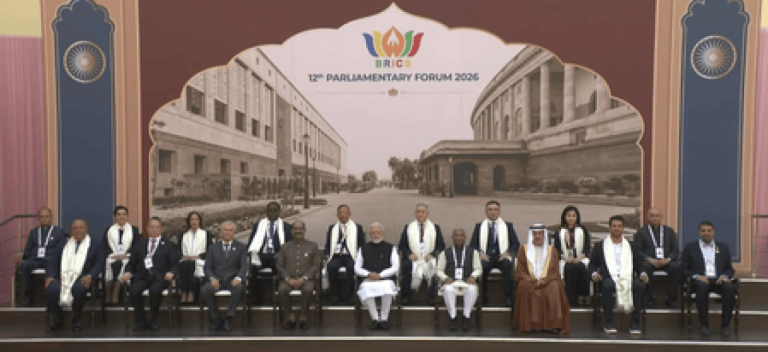 प्रधानमंत्री मोदी ने 12वें ब्रिक्स संसदीय मंच में भाग लिया, विदेशी प्रतिनिधियों से की बातचीत