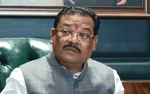 फिल्म अभिनेता टाइगर श्रॉफ पर फायरिंग, मुंबई की सुरक्षा को लेकर नेताओं ने दी मिली-जुली प्रतिक्रिया