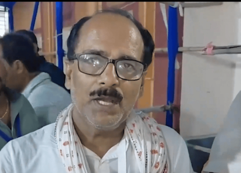 बिहार एमएलसी चुनाव: दरभंगा स्नातक सीट पर बड़ा उलटफेर, सिटिंग एमएलसी सर्वेश कुमार हारे, राजद के अनिल झा जीते