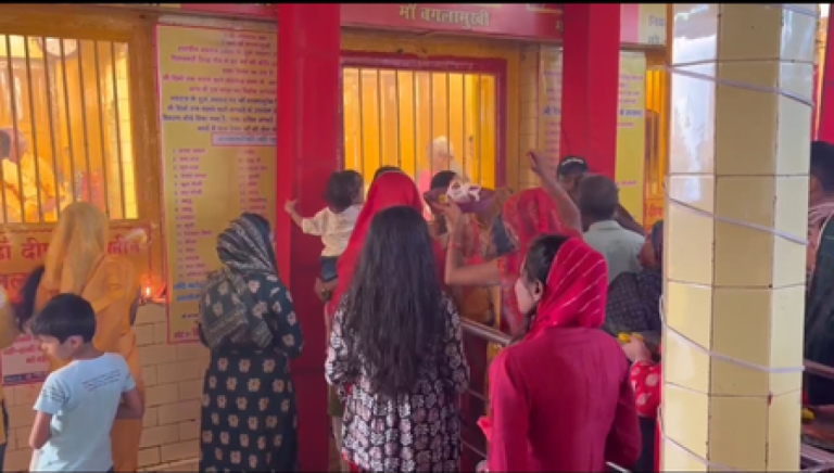 बिहार : मुजफ्फरपुर के बगलामुखी मंदिर में गर्भगृह के नीचे स्थापित है सहस्रदल महायंत्र, नवरात्र में होती है विशेष साधना