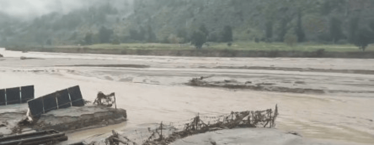 भूटान में ग्लेशियर झील फटने के बाद पश्चिम बंगाल अलर्ट, उत्तरी हिस्से में बाढ़ का खतरा