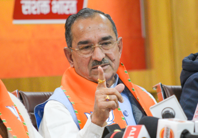 मदन राठौर ने ‘हम पाकिस्तान के साथ’ वाली टिप्पणी पर दी सफाई, बोले- ‘वायरल क्लिप में उनके भाषण का पूरा संदर्भ नहीं’