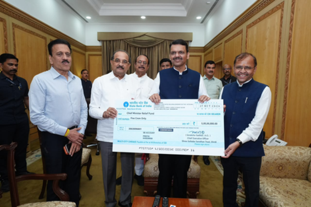 Maharashtra: सूखा राहत के लिए श्रीसाईं बाबा संस्थान की बड़ी पहल, सीएम निधि में 5 करोड़ रुपए दिए
