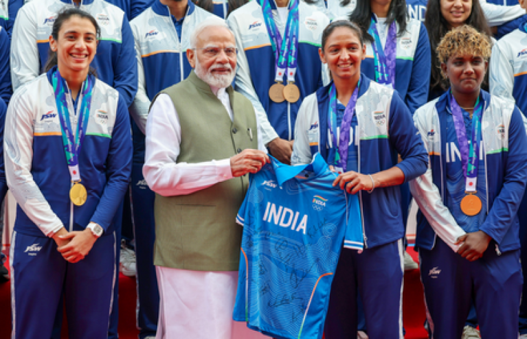 ‘महिलाओं के जीते 38 पदक नए भारत की तस्वीर’, पीएम मोदी ने देश की बेटियों की सफलता को सराहा