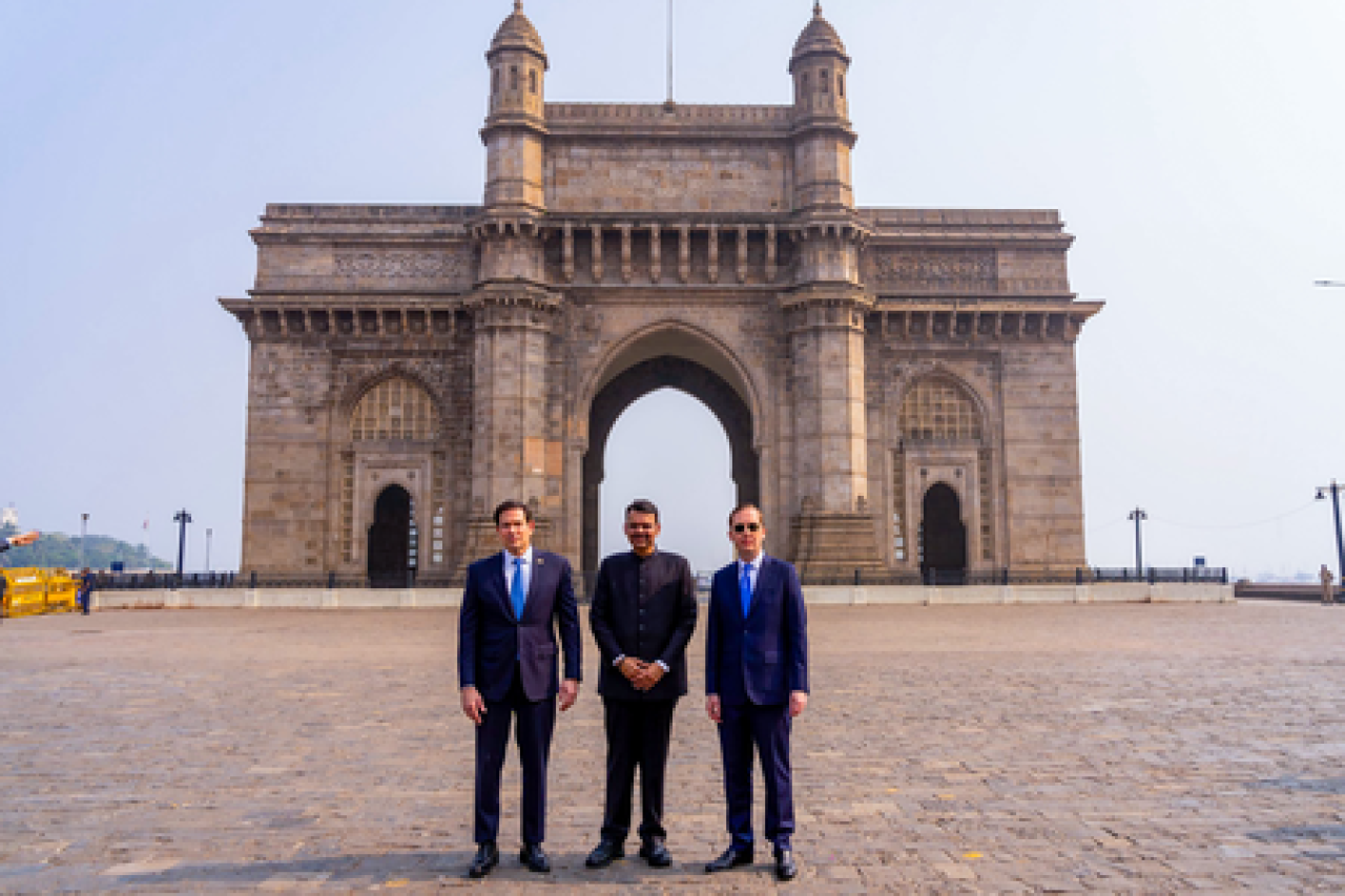 Mumbai  में गेटवे ऑफ इंडिया देखने पहुंचे रूबियो, सर्जियो गोर ने मेजबानी के लिए सीएम फडणवीस का जताया आभार