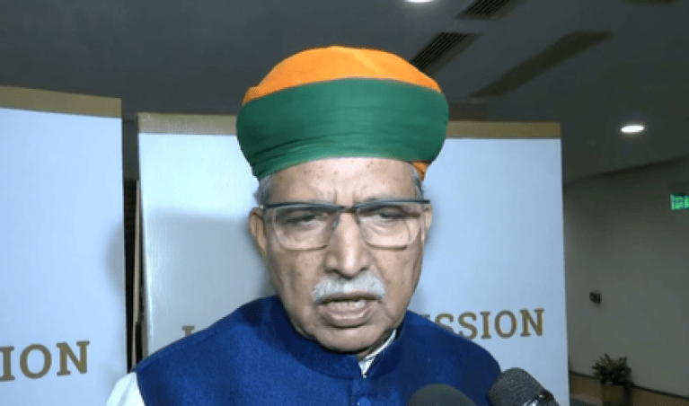 ‘यह एक नैरेटिव गढ़ने की कोशिश है’, एसआईआर को लेकर केंद्रीय मंत्री अर्जुन राम मेघवाल का विपक्ष पर निशाना