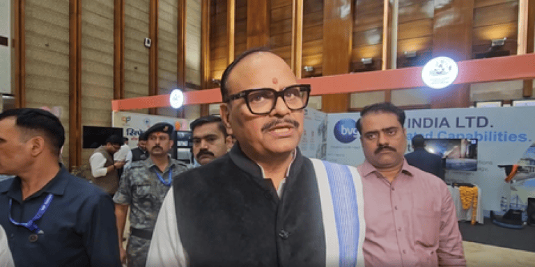 युवा एकता से जुड़कर विकसित भारत में दिया योगदान ही सरदार पटेल के प्रति सच्ची श्रद्धांजलि : ब्रजेश पाठक