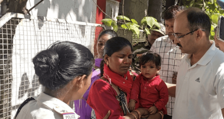 रांची में एसएसपी आवास के बाहर पहुंची महिला ने दी आत्मदाह की धमकी, पुलिस ने हिरासत में लिया