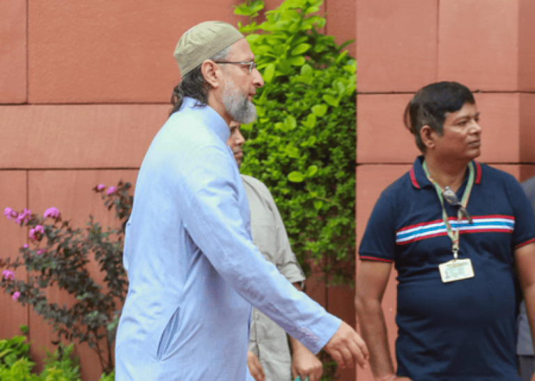 रेस कोर्स मस्जिद विवाद: ओवैसी ने केंद्रीय मंत्री किरेन रिजिजू से तत्काल हस्तक्षेप की मांग की