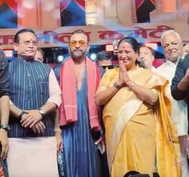 लाल किले की रामलीला में परफॉर्म कर भावुक हुए टेरेंस लुईस, बोले- ‘जगदंबे रानी’ पर दर्शकों का प्यार दिल छू गया