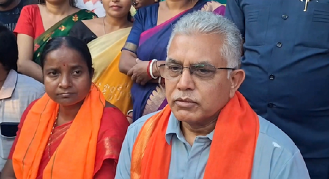 ‘लोगों में खासा उत्साह देखने को मिल रहा है’, पश्चिम बंगाल में दुर्गा पूजा उत्सव पर मंत्री दिलीप घोष