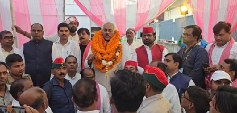 वाराणसी शिक्षक एमएलसी सीट पर सपा का परचम, लाल बिहारी यादव लगातार दूसरी बार जीते