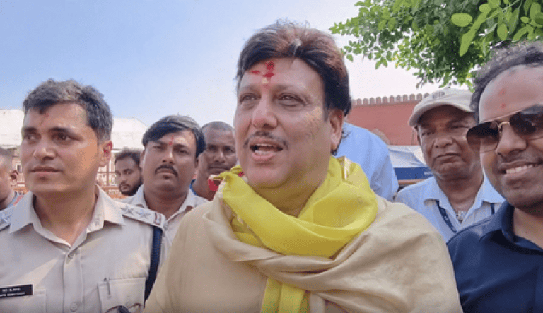 विजयादशमी पर पुरी पहुंचे बॉलीवुड अभिनेता गोविंदा, श्रीमंदिर में भगवान जगन्नाथ के किए दर्शन