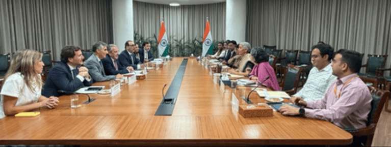 वित्त मंत्री सीतारमण ने चिली के प्रतिनिधिमंडल से की मुलाकात, द्विपक्षीय व्यापार को मजबूत करने पर हुई चर्चा
