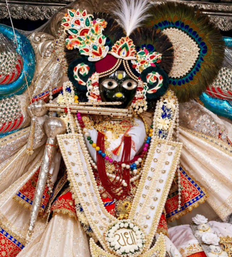 शरद पूर्णिमा पर बांके बिहारी रचाएंगे महारास, भक्तों को रहता है सालभर इंतजार