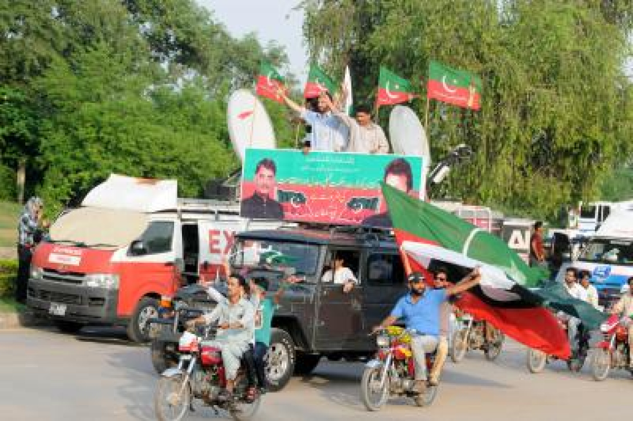 शहबाज शरीफ के नेतृत्व में Pakistan बढ़ रहा ‘तानाशाही’ की ओर : रिपोर्ट
