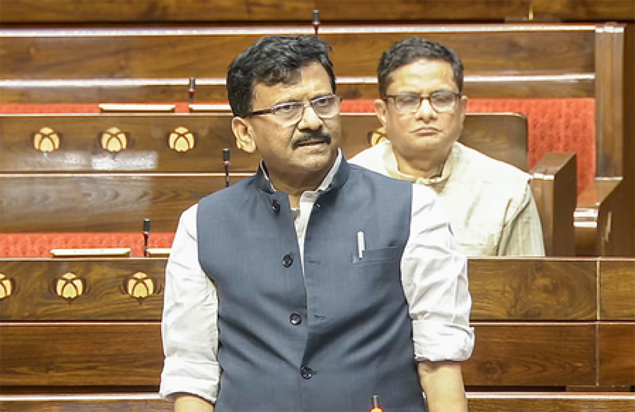 संजय राउत के ‘Supreme Court जलाने’ वाले पोस्ट पर सियासी घमासान, भाजपा-शिवसेना ने बताया राष्ट्रविरोधी
